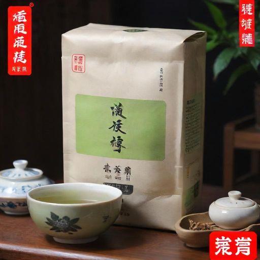 茶室里的甜品与茶饮组合